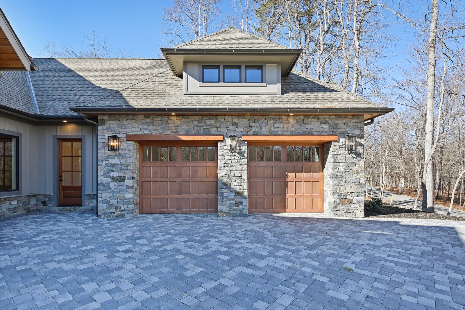 A new subdivisions with luxury homes in Cliffs, NC Big Hills Construction