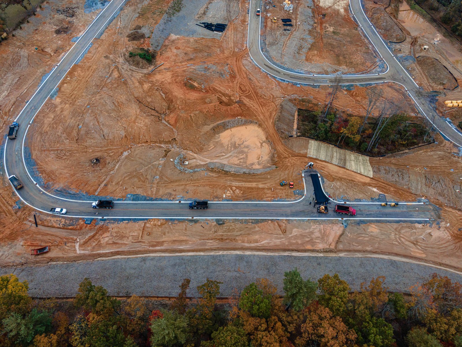 A new subdivisions with luxury homes in Victoria Hills, NC Big Hills